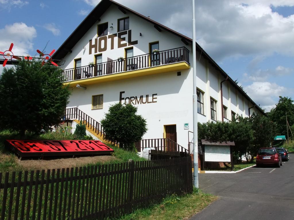 Hotel Formule Decin Luaran gambar