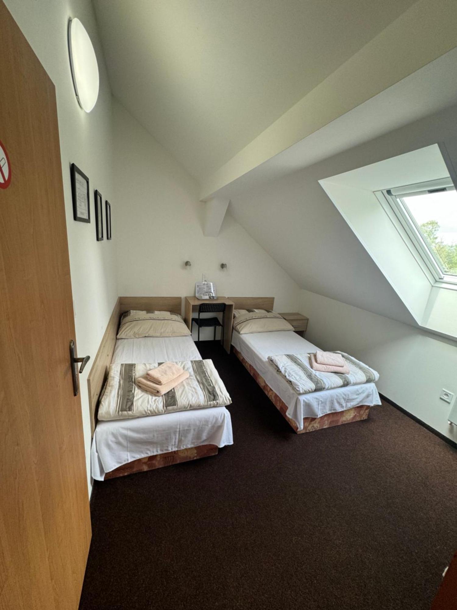 Hotel Formule Decin Luaran gambar