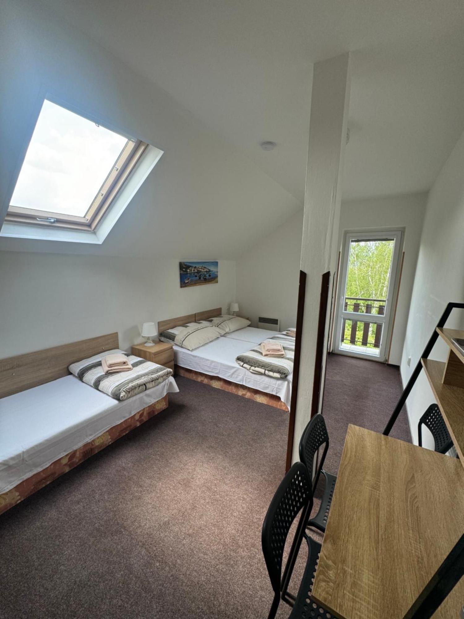 Hotel Formule Decin Luaran gambar