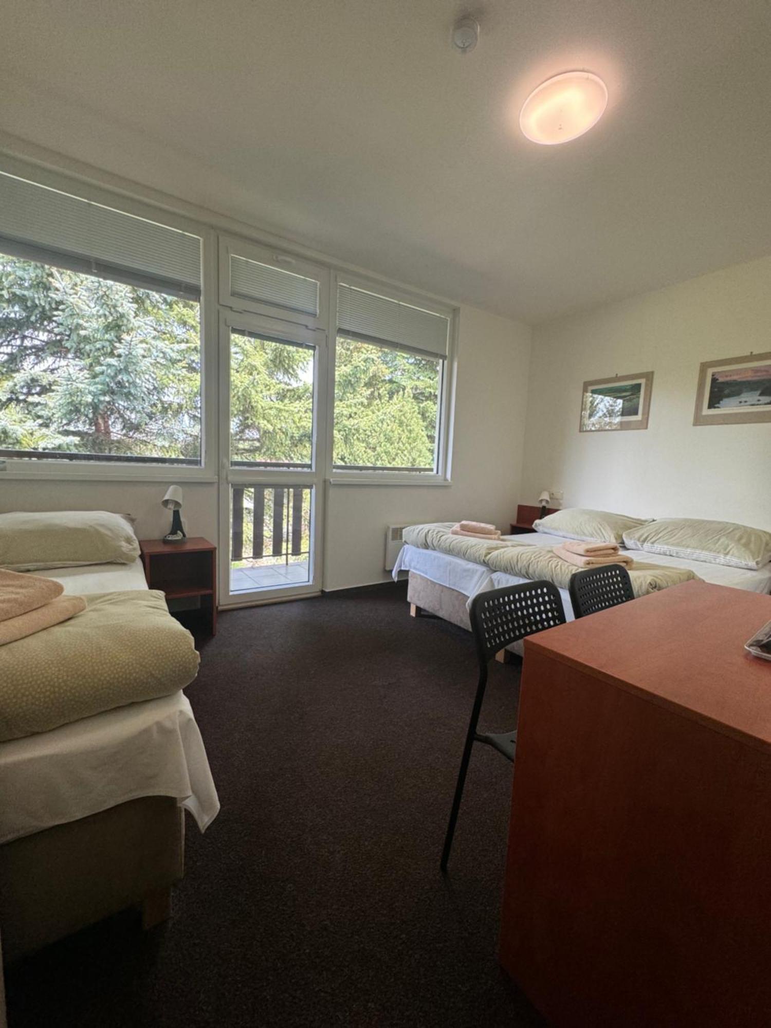 Hotel Formule Decin Luaran gambar