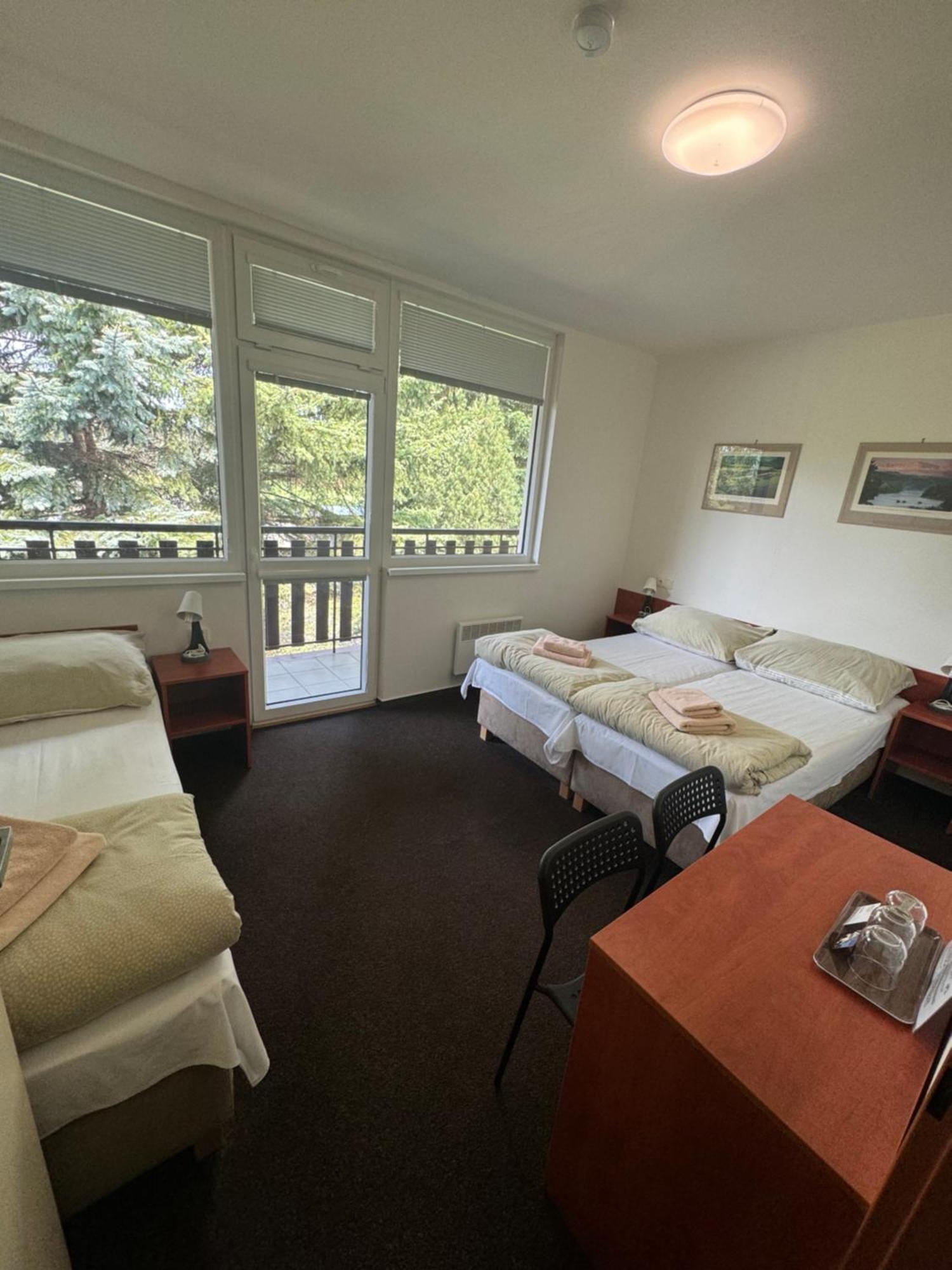 Hotel Formule Decin Luaran gambar