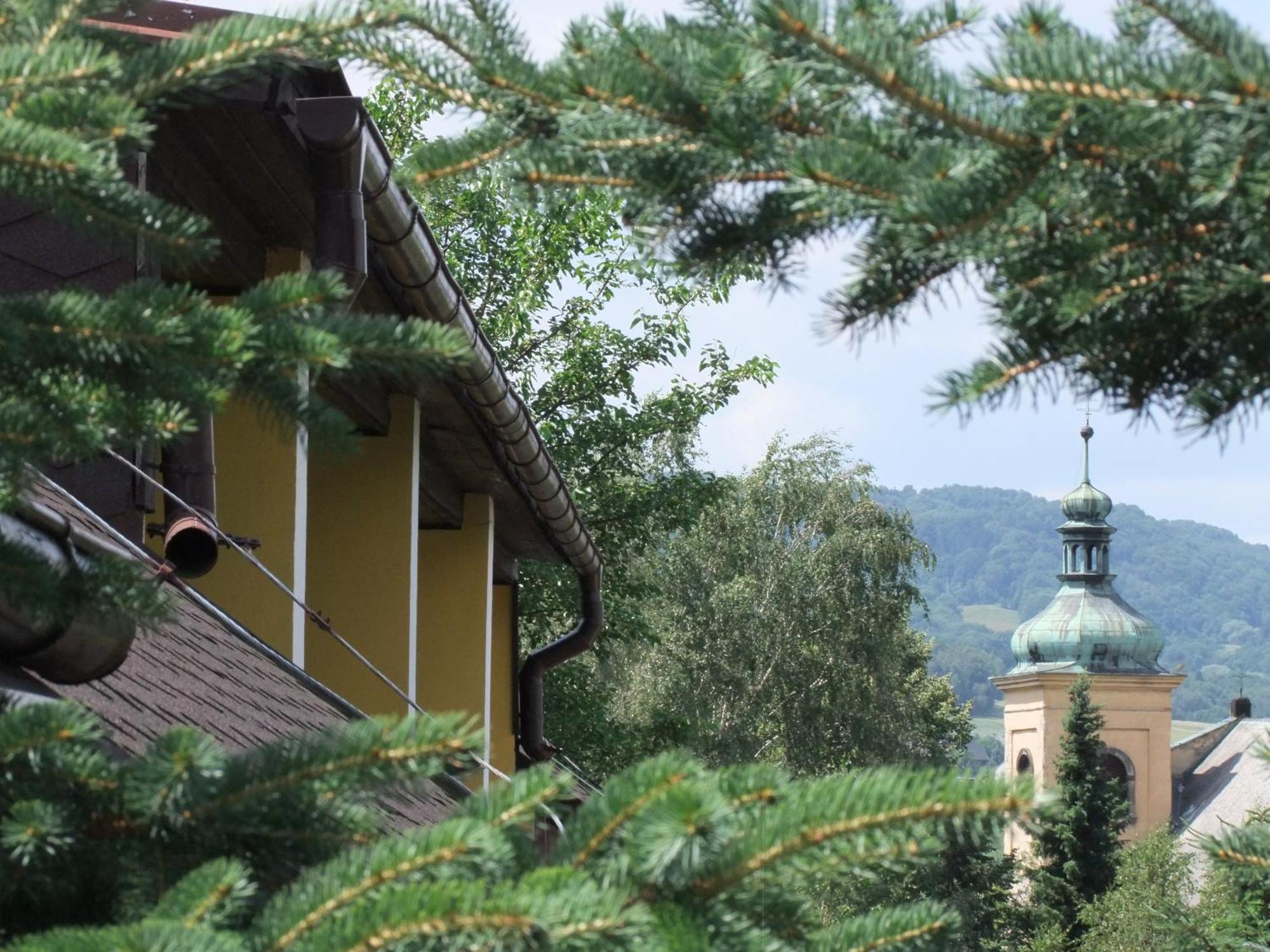 Hotel Formule Decin Luaran gambar