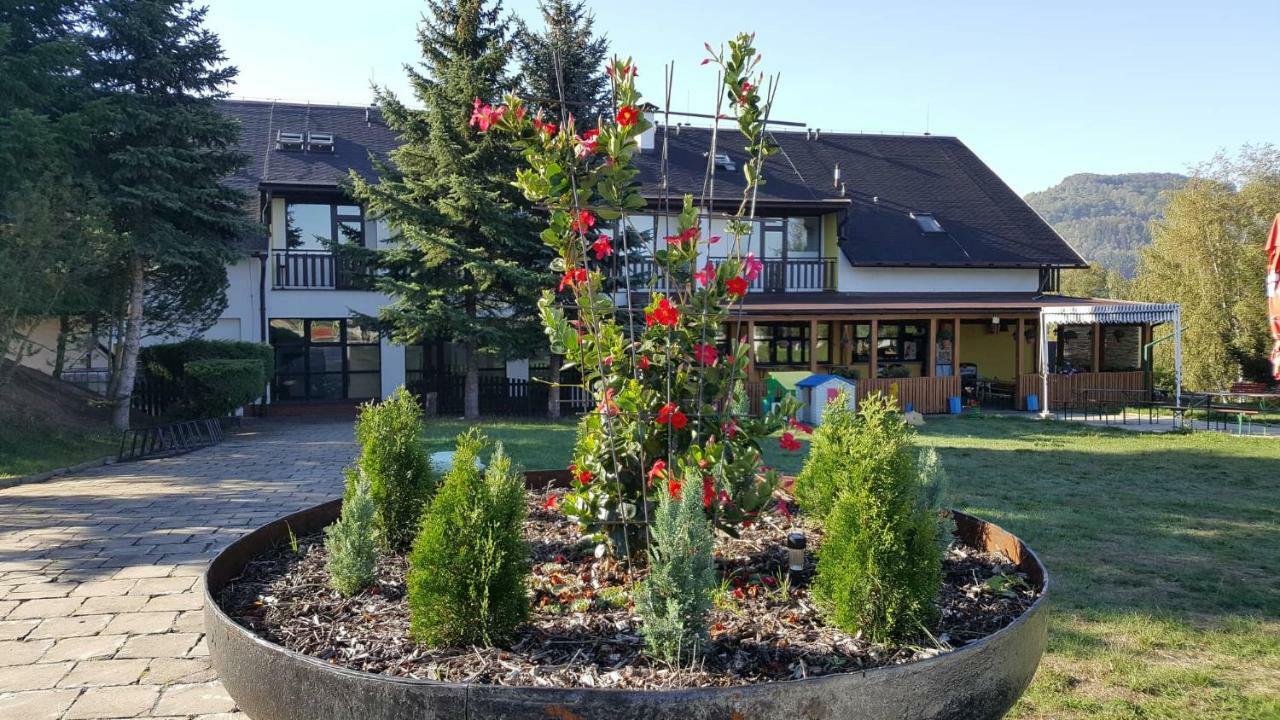 Hotel Formule Decin Luaran gambar